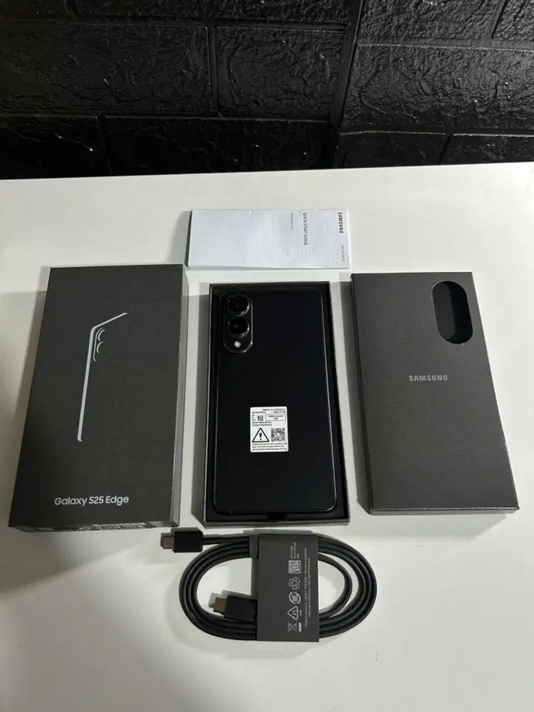 Samsung S25 Edge 12/512gb fullset