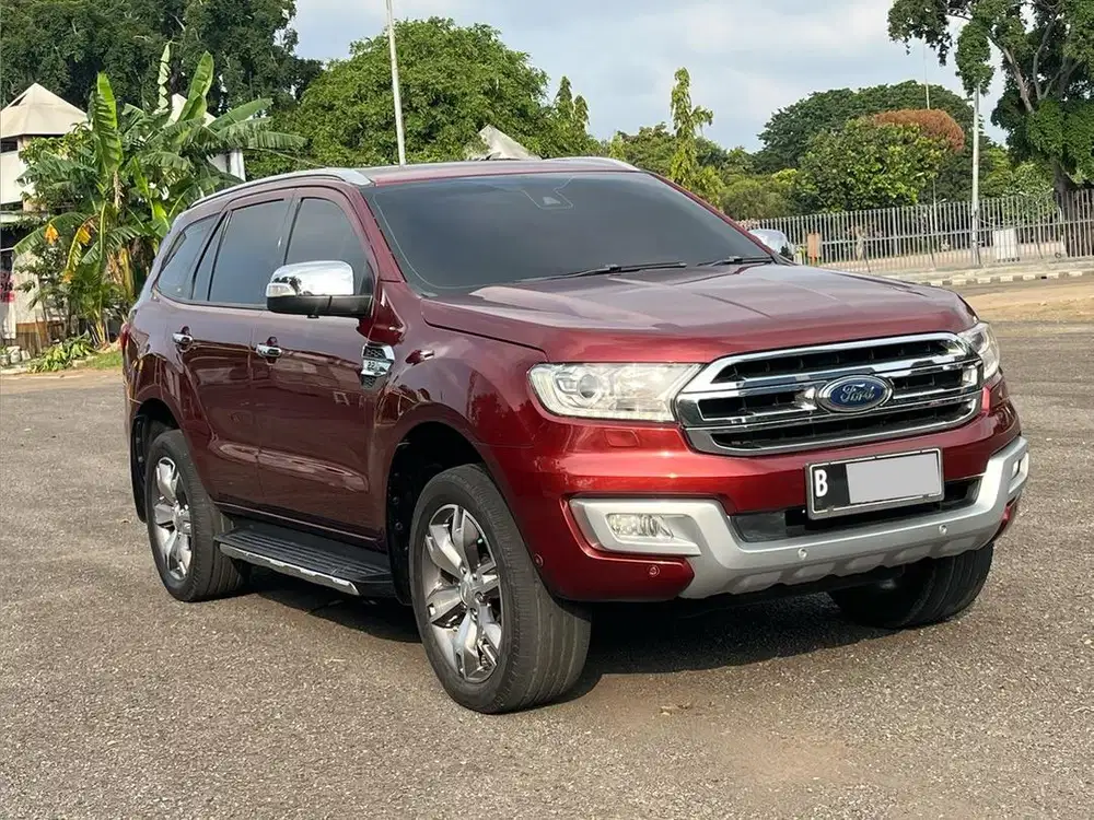 TERMURAH!! FORD EVEREST TITANIUM 2.2L AT MERAH 2015