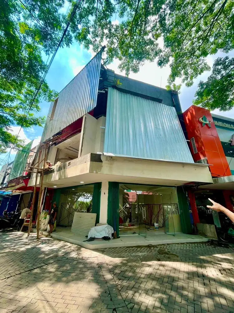 Ruko Hook Strategis 3 Lantai (Harga Pasaran 3M+)