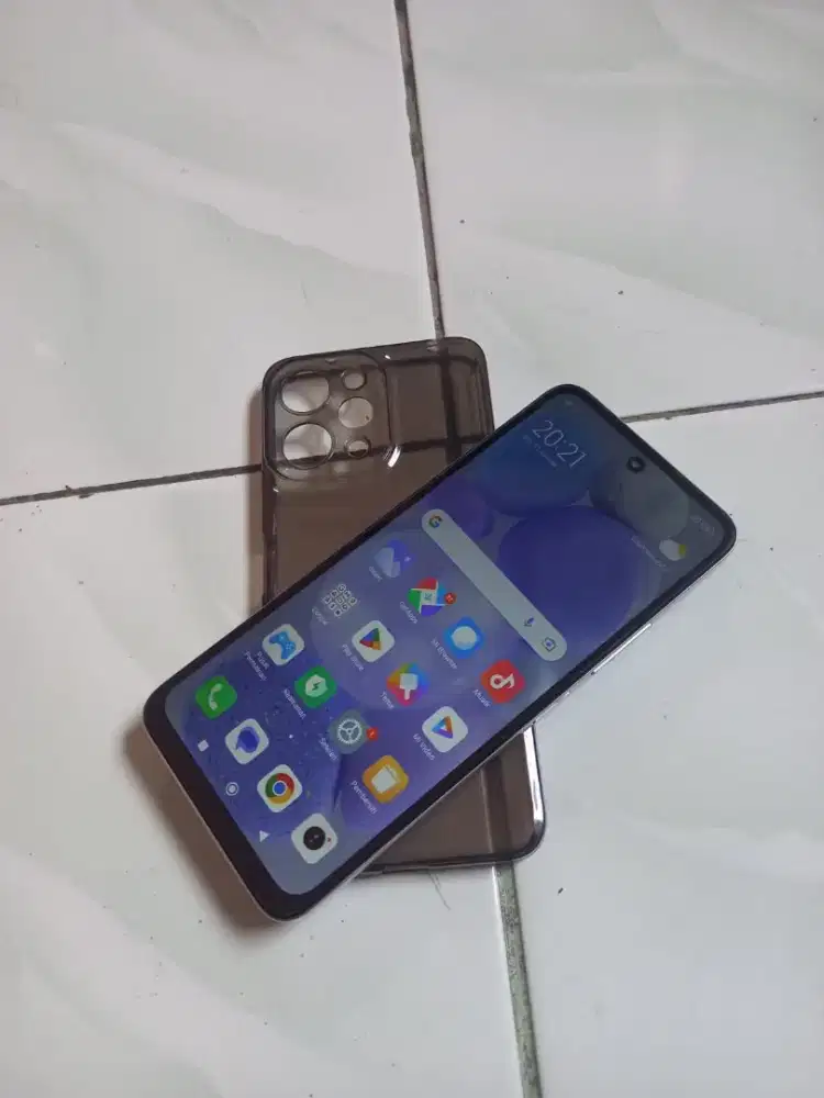 Redmi 12 Putih 8/128