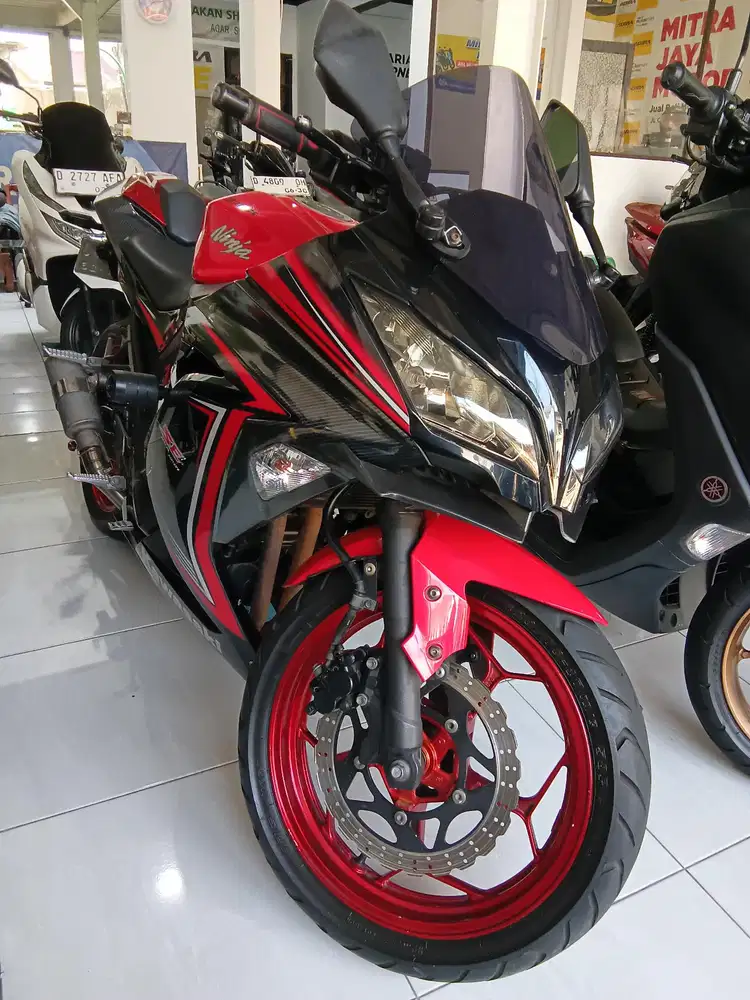 Kawasaki Ninja 250 FI SE Tahun 2015
