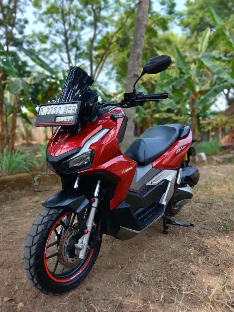 Honda adv 160 tahun 2023