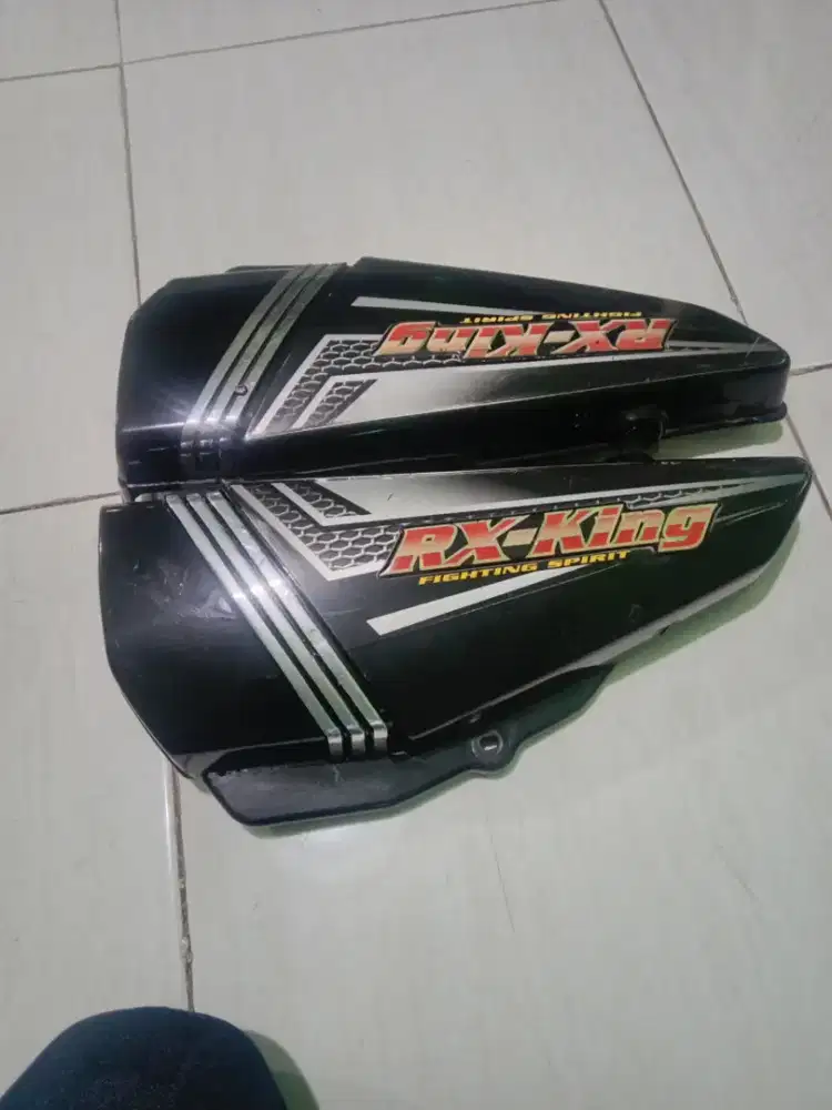Box aki copotan motor yamaha rx king th 2004 warna hitam ori