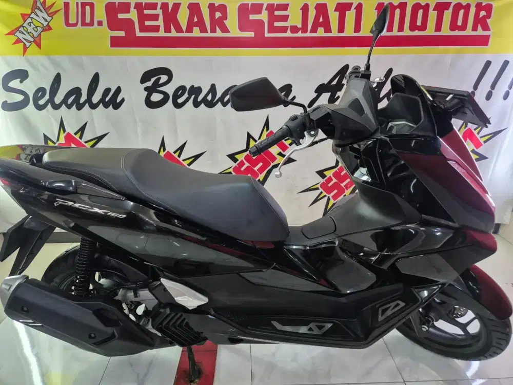 New pcx 160 keyless 2025 plat L