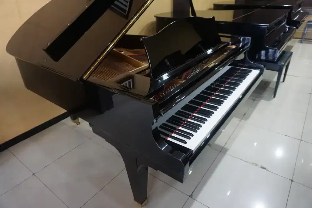 Grand Piano Kawai KG3. Japan