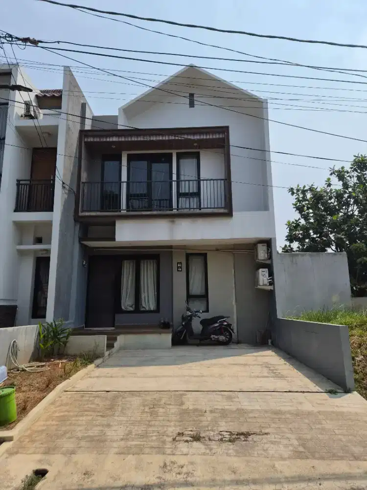 DIJUAL CEPAT  RUMAH GDC PURI INSANI 11 DEPAN ALUN ALUN DEPOK
