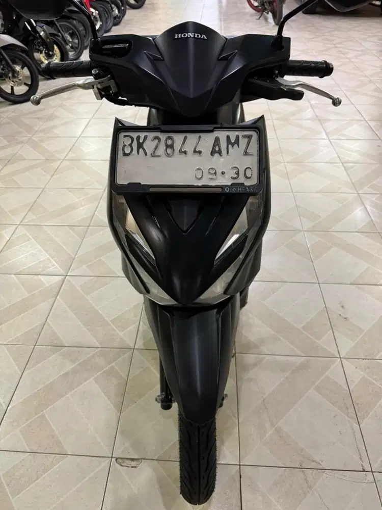 New Beat Deluxe ISS Smart Key 2025 Cantik*Masih 5.000 KM*plaza motor