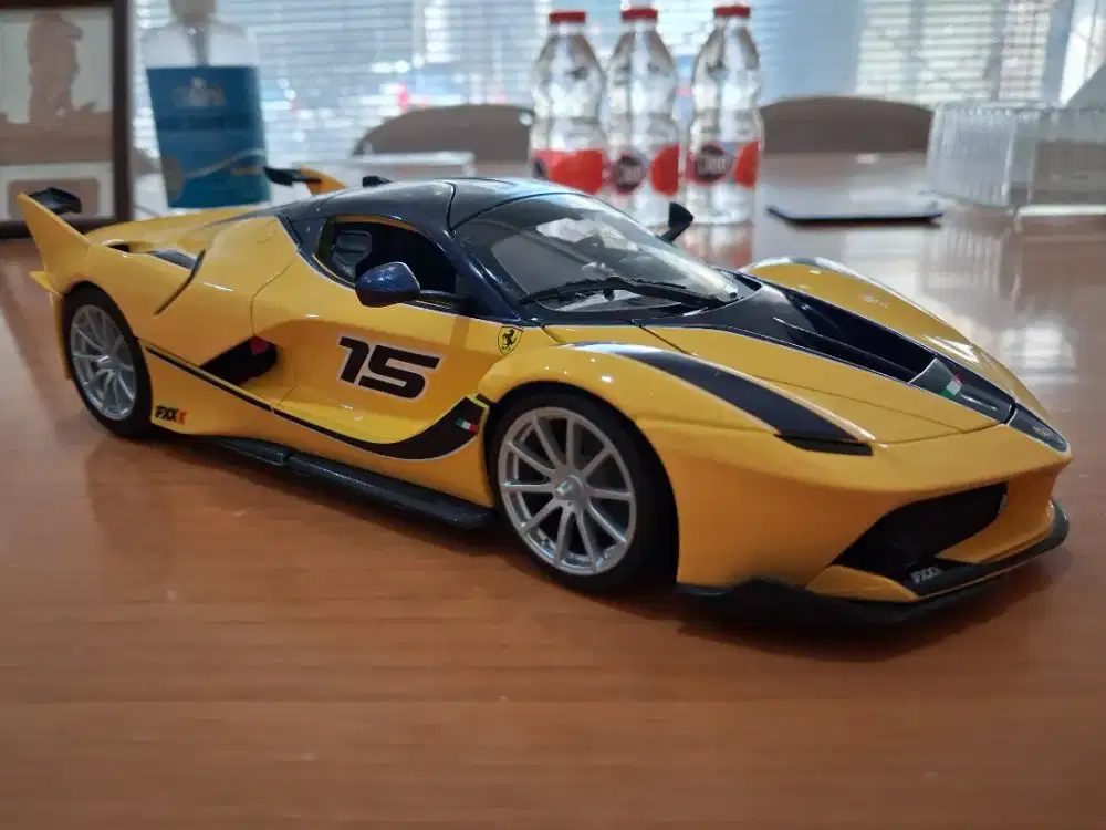Bburago 1/18 Ferrari FXXK