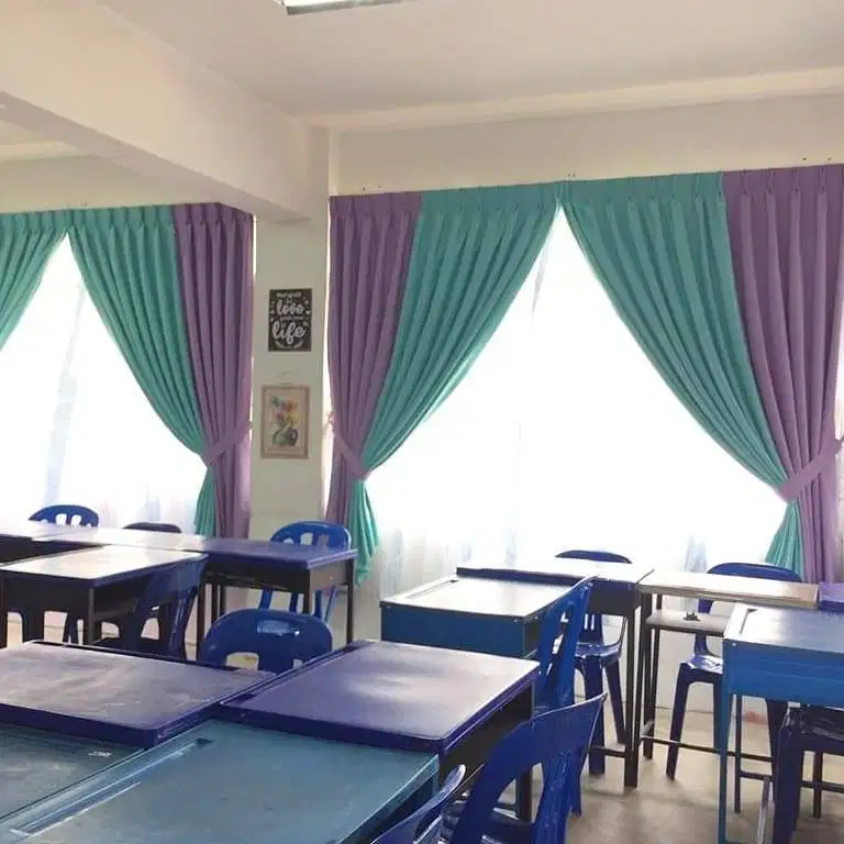 Menerima Pemasangan Gorden Wallpaper Dinding 3D Gordyn Hordeng Korden
