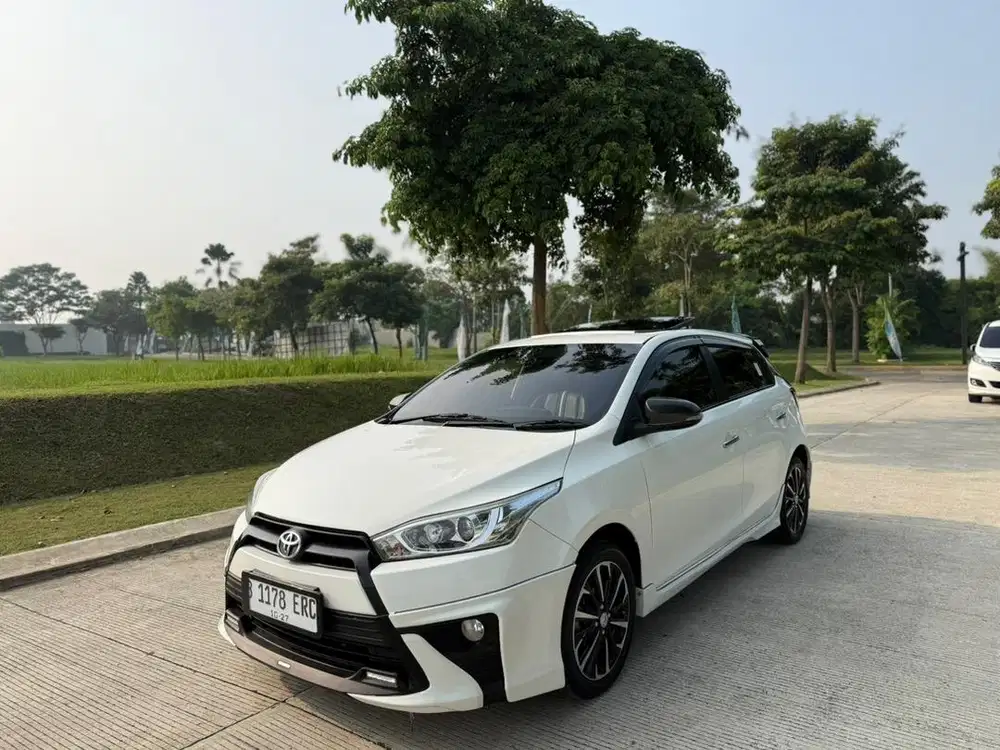 Toyota Yaris TRD Automatic 2017 Putih Sunroof