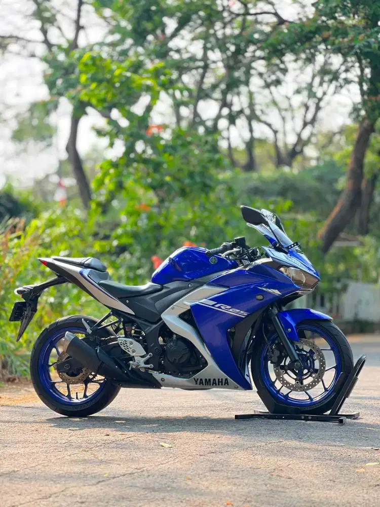 YAMAHA R25 OLD 2017 BIRU KM LOW PAJAK HIDUP SUPER MULUS