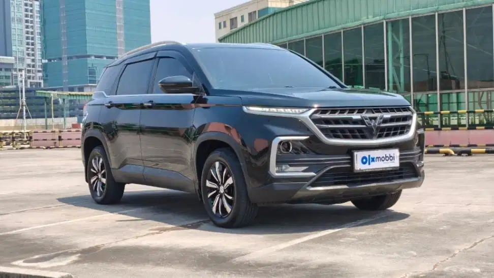 Pajak Panjang - Wuling Almaz 1.5 Exclusive 7-Seater Bensin-AT 2019
