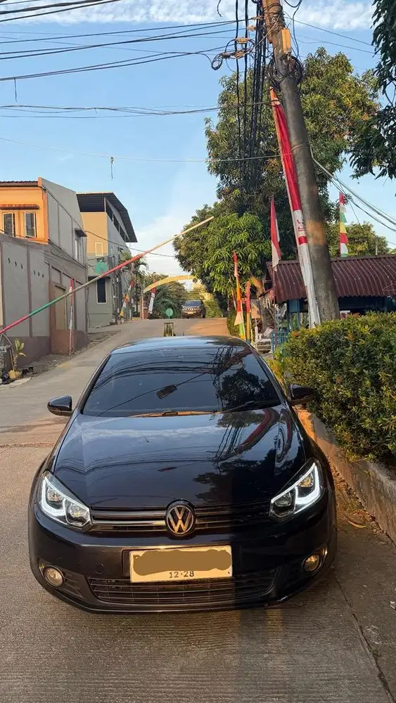 VW GOLF 1.4 TSI Twincharger (Turbo + Supercharger)