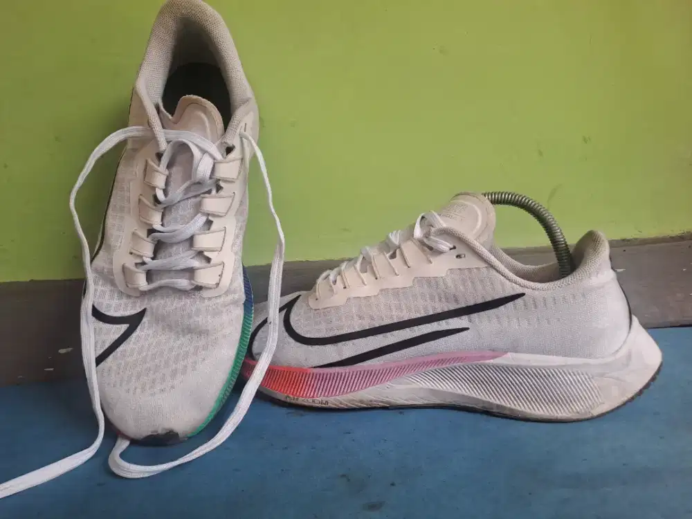 Jual Sepatu Running NIKE