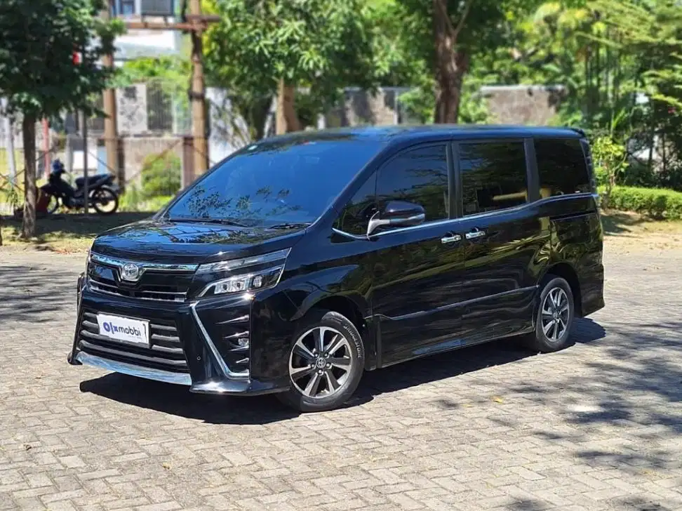 VOXY 2.0 MATIC 2019