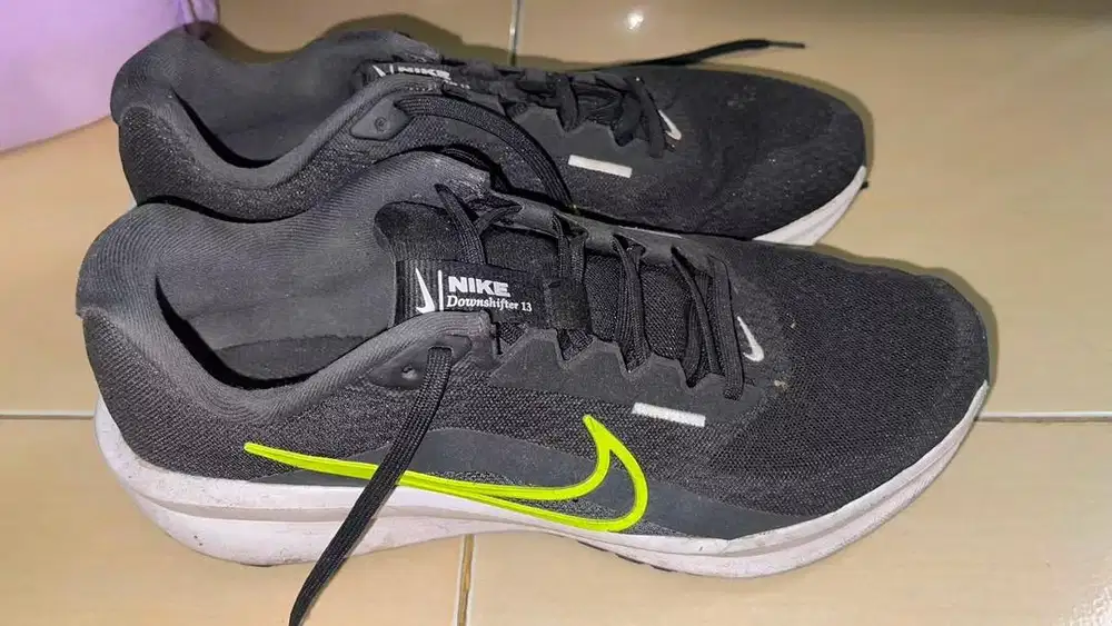 Sepatu Nike Downshifter 13