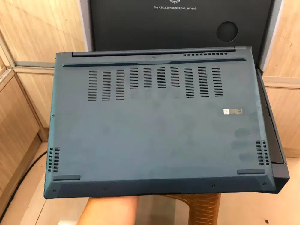 Asus ZenBook ultra 9