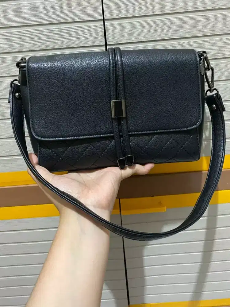 TAS WANITA LIKE NEW