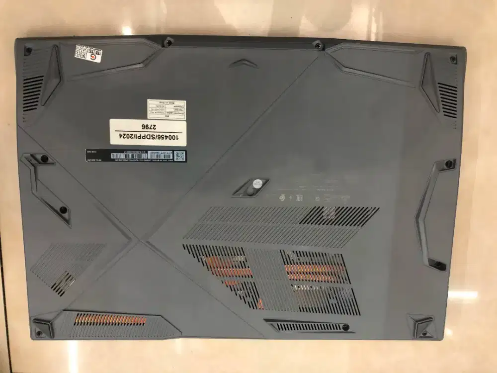 laptop MSI Thin 15