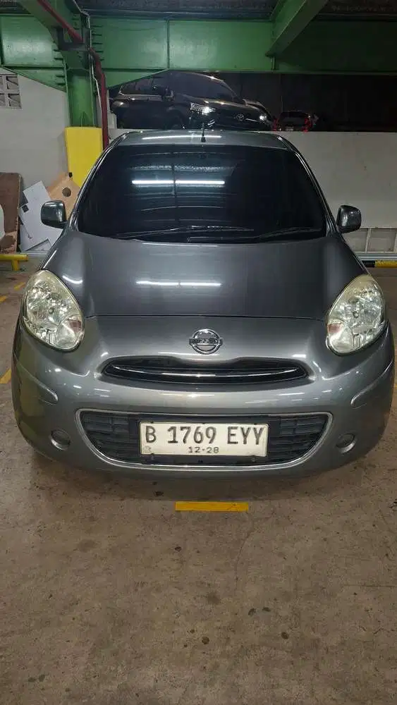 Nissan March 1.2 L AT 2013 Bensin