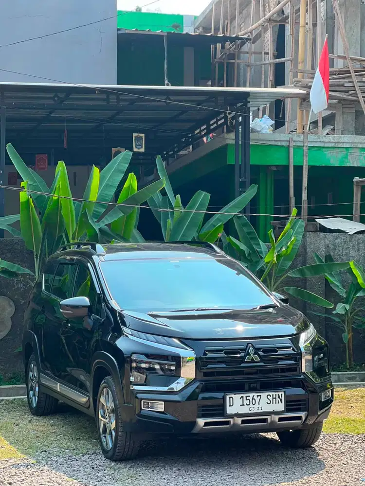 Xpander cross premium package