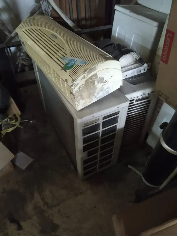 AC Daikin Rusak