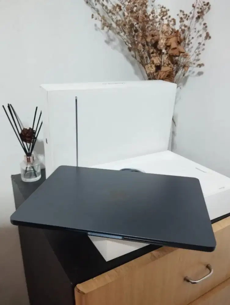 Terima Jual/Beli Ipad Iphone Macbook Pro/Ai Intel M1 M2 M3 M4 M5