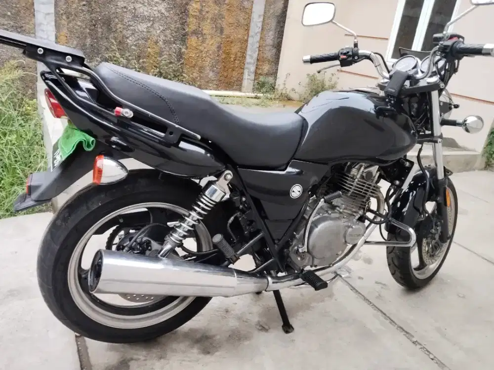 Suzuki thunder 250 gsx
