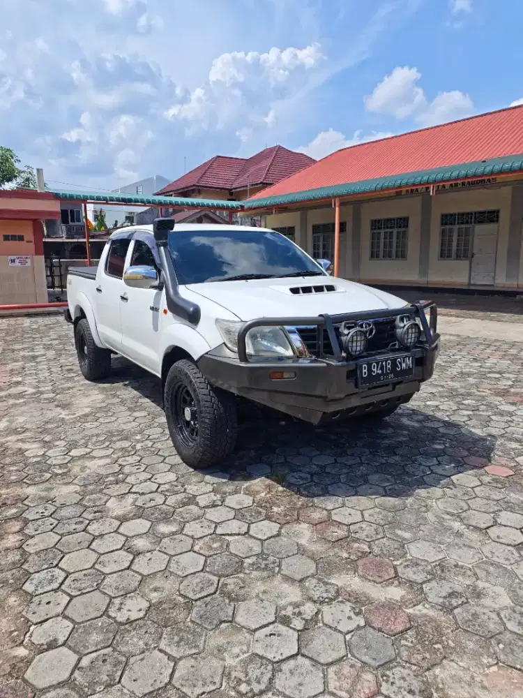 Hilux DC 4x4 Manual 2013