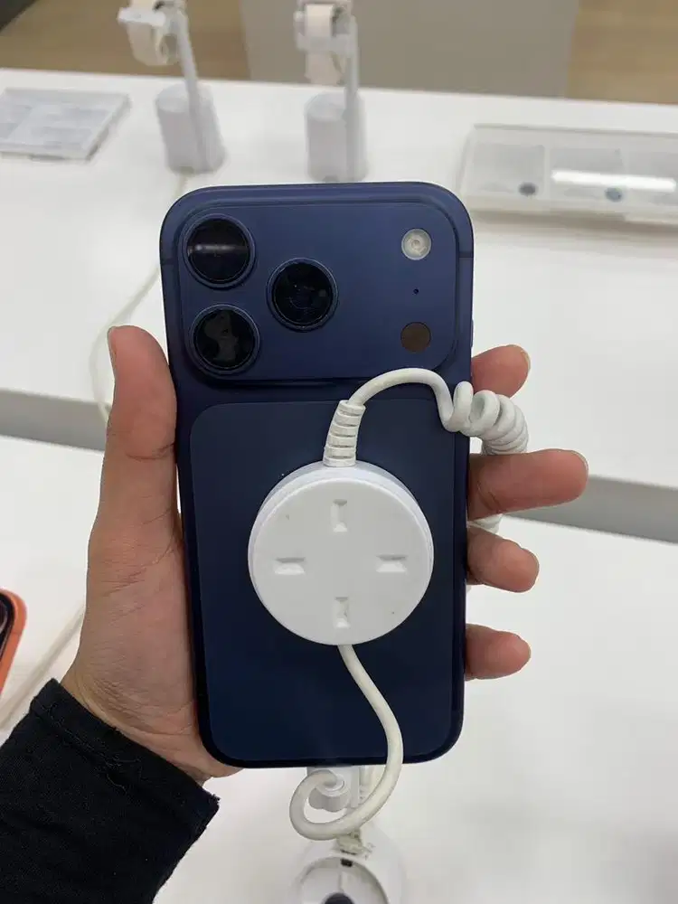 Iphone 17 Pro new iBox