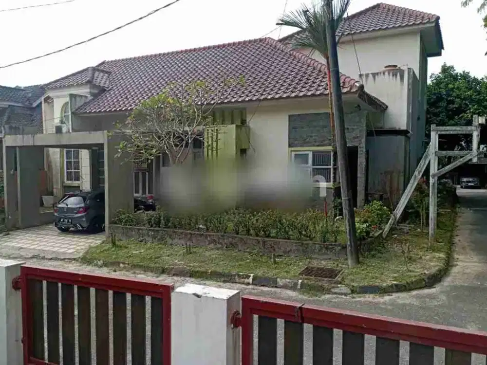Dijual rumah hook luas WIKA, 241 m2, SHM, siap huni.