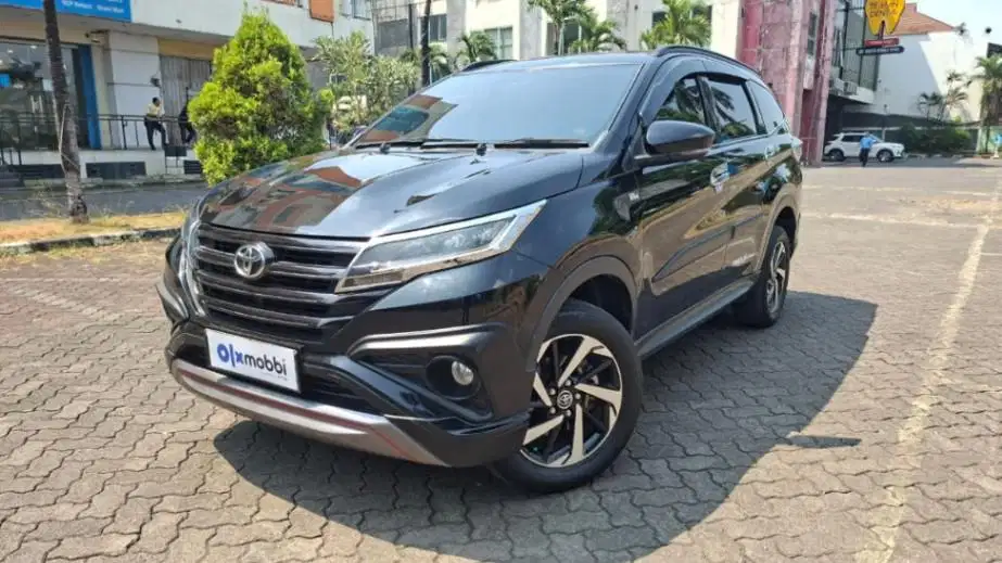 Garansi 1 Th - Toyota Rush 1.5 TRD Sportivo Bensin-AT 2018 Hitam