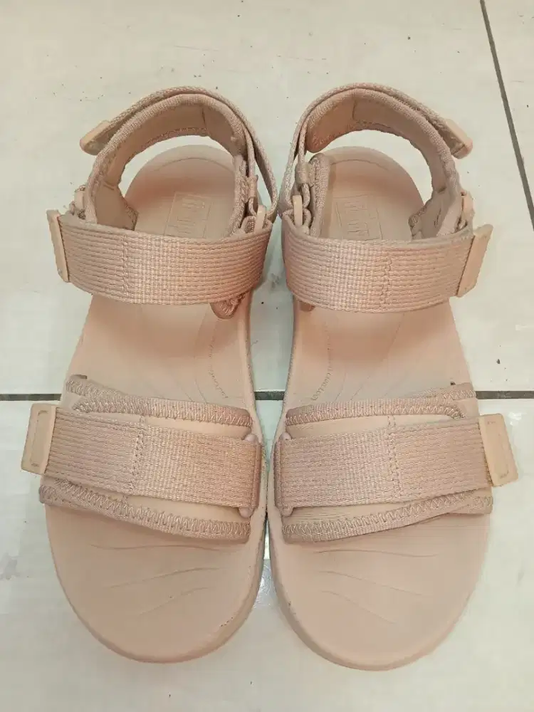 Sepatu sandal Fitflop size 8