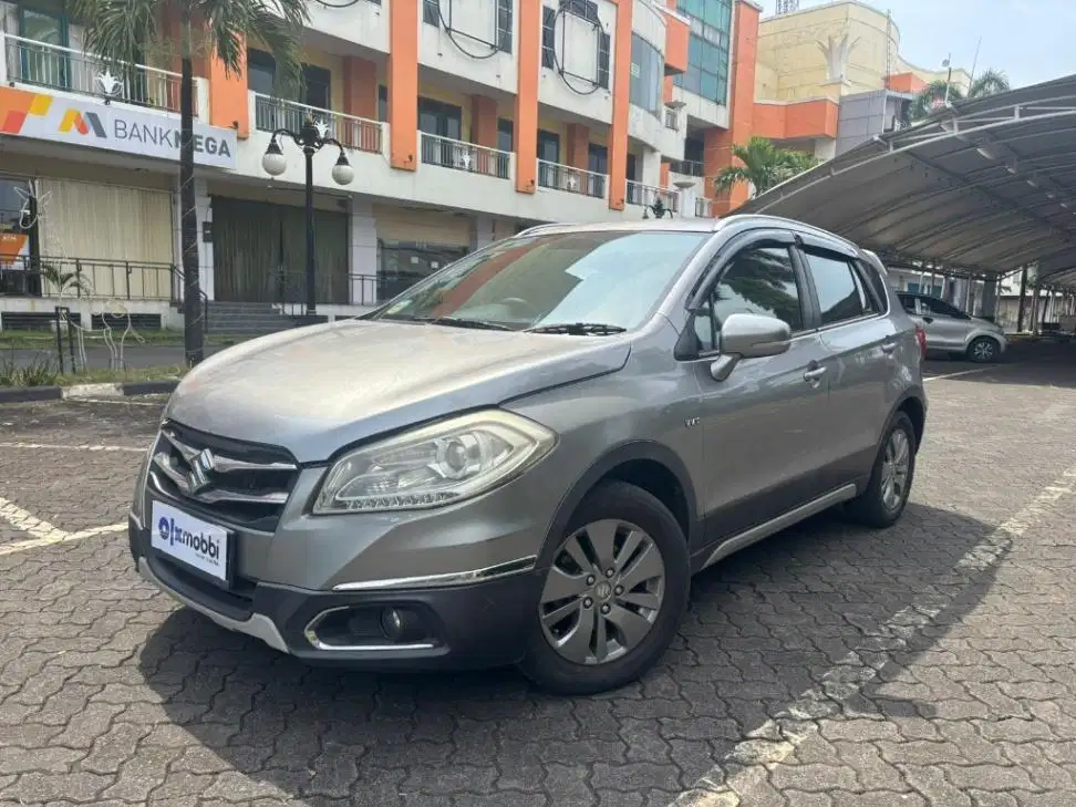 Garansi 1 Th - Suzuki SX4 1.5 S-Cross Bensin-AT 2016 Abu