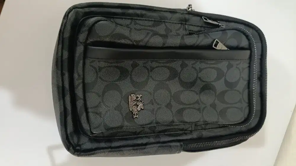 Tas selempang coach