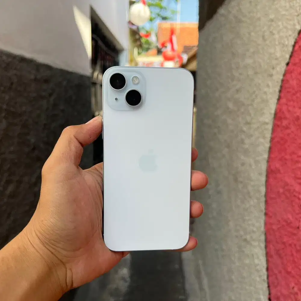 iPhone 15 Plus 128 Gb Fullset Resmi iBox Garansi On + Asuransi 2 tahun