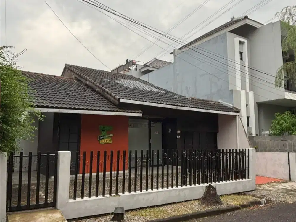 RUMAH BAGUS HADAP UTARA, LINGKUNGAN NYAMAN DLM KOMPLEK DI ARCAMANIK