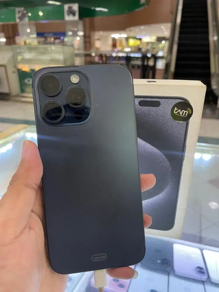 Iphone 15 pro max 256GB blue resmi indo