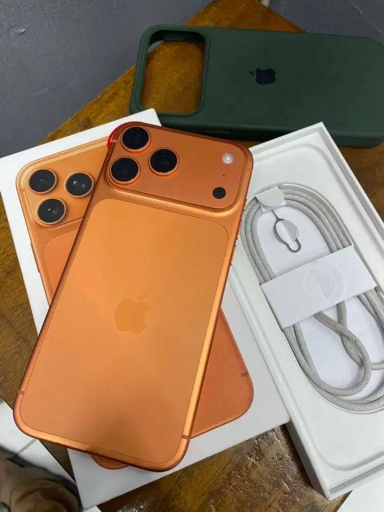 iPhone 17 Pro Max 256GB Resmi Like New baru 3 bulan pakai