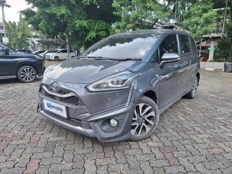 DP RENDAH - Toyota Sienta 1.5 Q Bensin-AT 2021