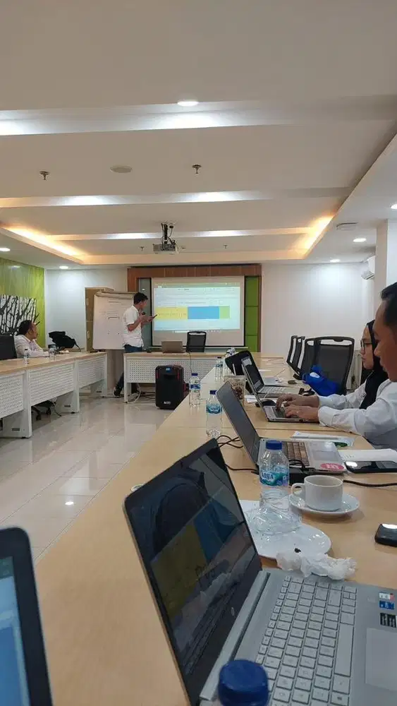 lowongan pekerjaan staff pengganti di team rima