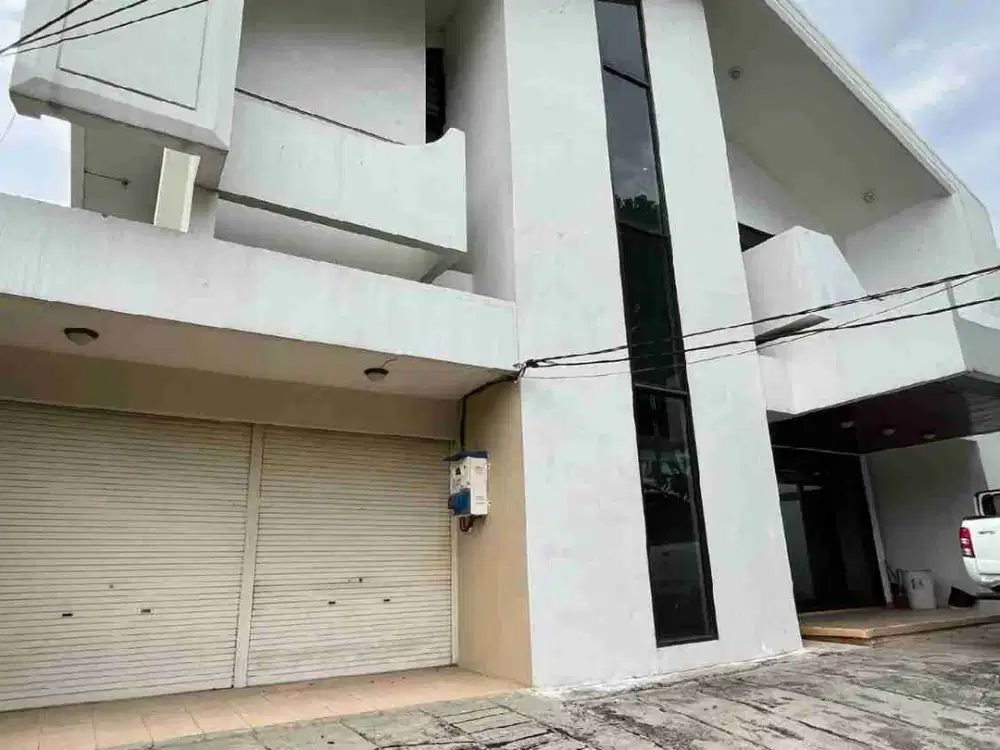 HARGA NJOP LT 745m² !! LUXURY HOME WITH MARBLE FINISH + BIG POOL  Bangka Jakarta Selatan