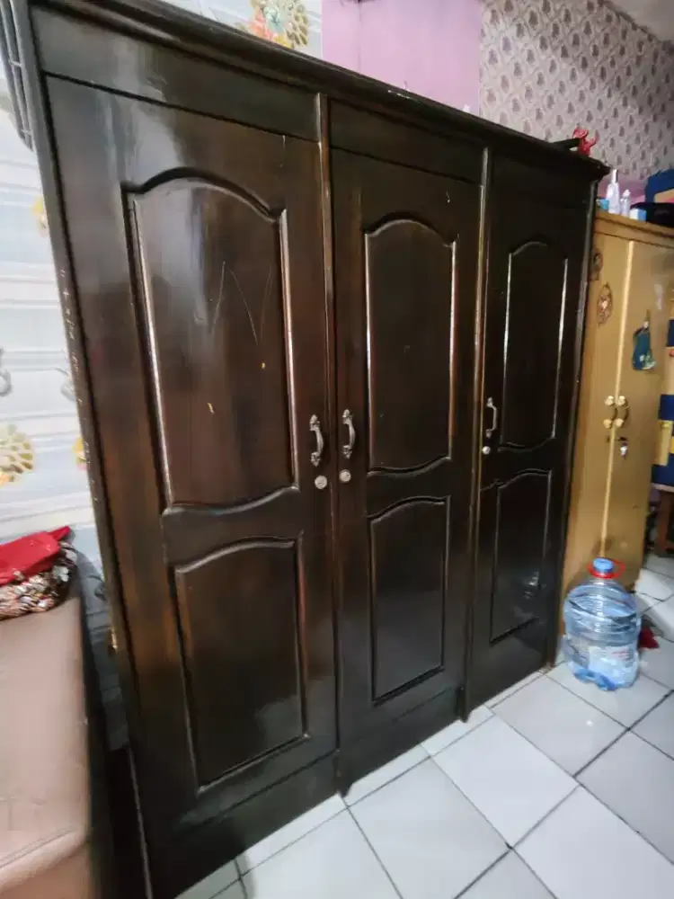 Lemari dan dipan kayu asli kayu jati