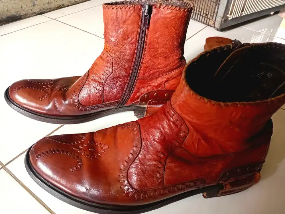 Sepatu kulit merk Andrew