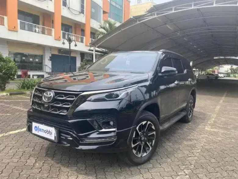 DP RENDAH - Toyota Fortuner 2.4 VRZ GR Sport-AT 2021