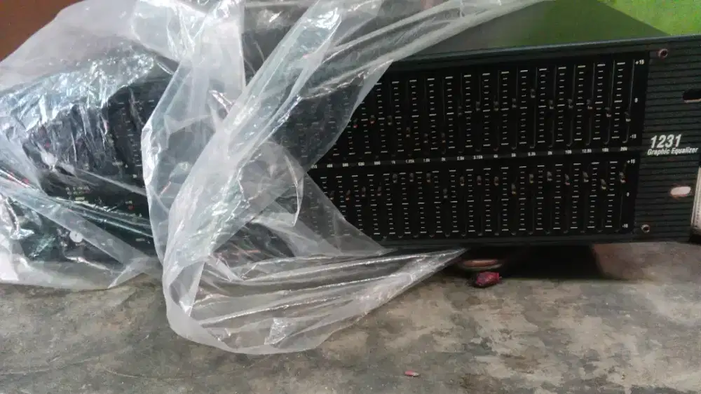 Equalizer DBX 1231
