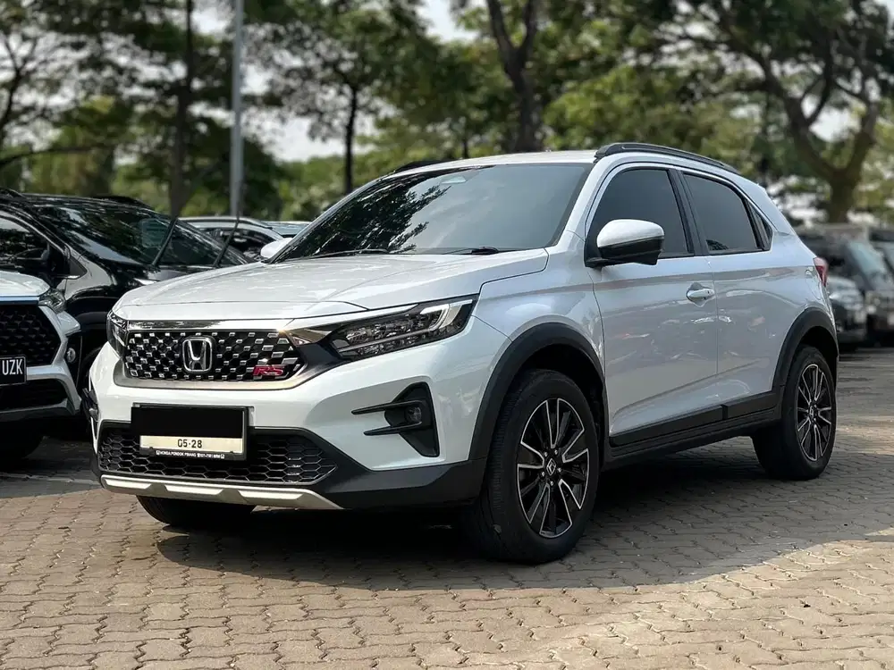 DP 35JT // 2023 HONDA WRV RS SENSING 1.5 AT
