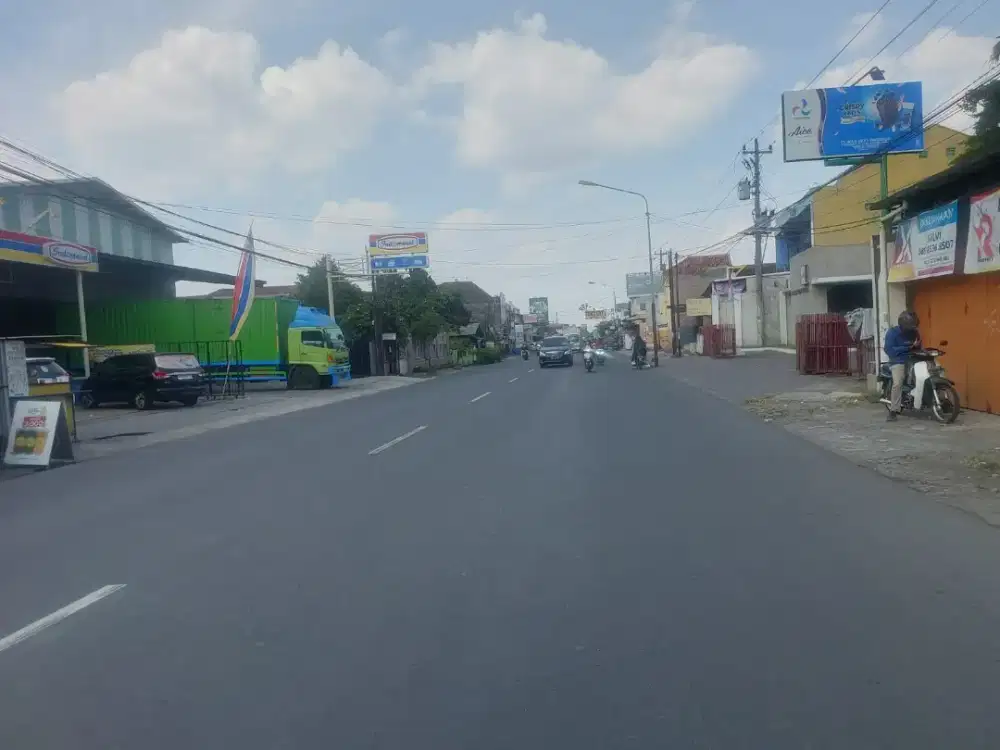 Dijual cepat Butuh uang pasti deal ruang usaha slamet riyadi raya