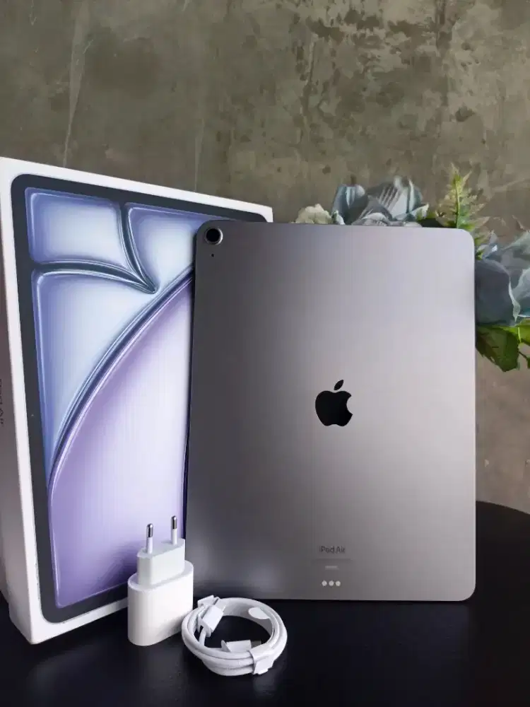 Apple iPad Air M2 13 Inch Blue 8/128GB iBox fullset