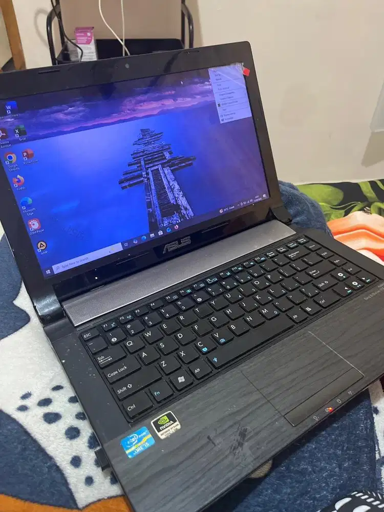 Laptop Asus bekas